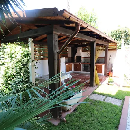 Apartment Con Piscina Privata E Giardino 2 Matrimoniali 2 Bagni Massa (Tuscany)